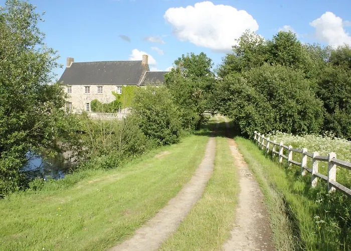 Bayeux - Domaine Le Vivier Bed & Breakfast 3*